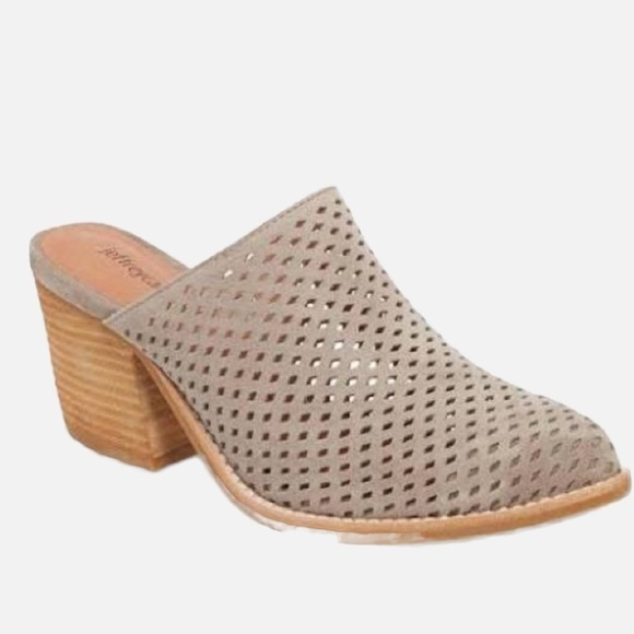 Jeffrey Campbell Favela Grey Taupe Suede  Womens Mules size 10 - Picture 1 of 12